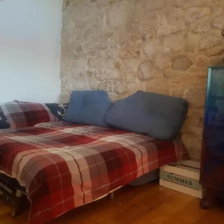 Marble Pool 3 Bedroom In 2 Adjoining Stone Buildings On A 2 Acre Private Land