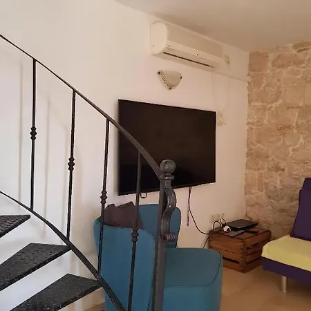 Vila Marble Pool 3 Bedroom In 2 Adjoining Stone Buildings On A 2 Acre Private Land