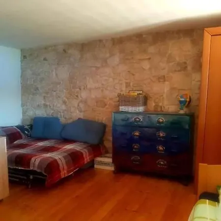 Marble Pool 3 Bedroom In 2 Adjoining Stone Buildings On A 2 Acre Private Land Vila *