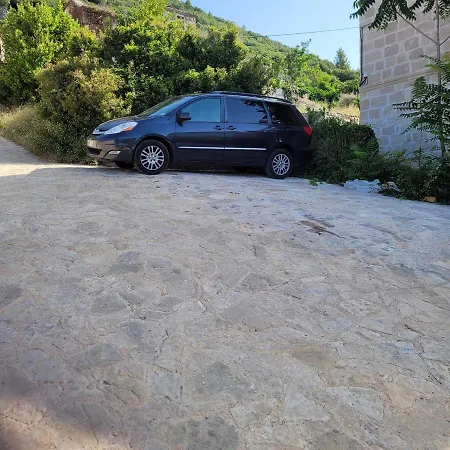 Marble Pool 3 Bedroom In 2 Adjoining Stone Buildings On A 2 Acre Private Land