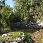 Willa Marble Pool 3 Bedroom In 2 Adjoining Stone Buildings On A 2 Acre Private Land