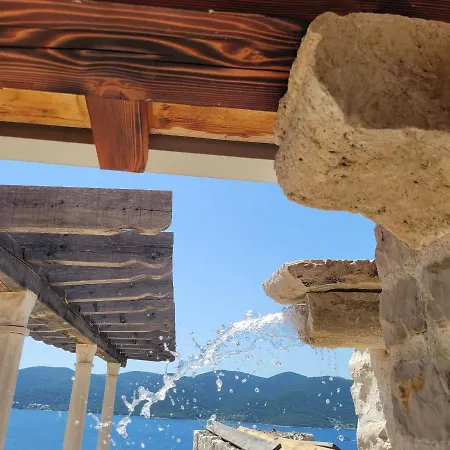 Вилла Marble Pool 3 Bedroom In 2 Adjoining Stone Buildings On A 2 Acre Private Land *