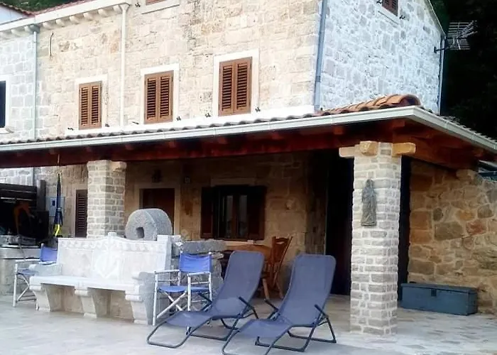 빌라 Marble Pool 3 Bedroom In 2 Adjoining Stone Buildings On A 2 Acre Private Land *